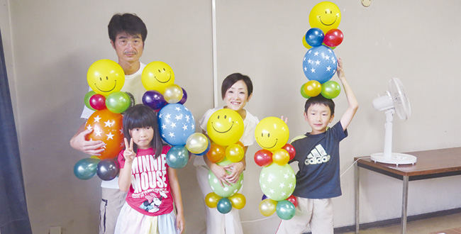 笑顔を運ぶバルーン作り シティライフ株式会社 千葉県市原市で情報紙発行 印刷全般 広告 ホームページ制作